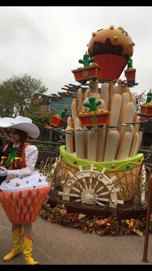 F&B'S Garden 10 Min Disneyland Paris Montry ภายนอก รูปภาพ