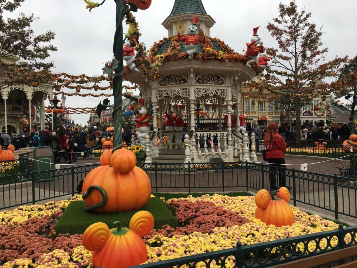 F&B'S Garden 10 Min Disneyland Paris Montry ภายนอก รูปภาพ