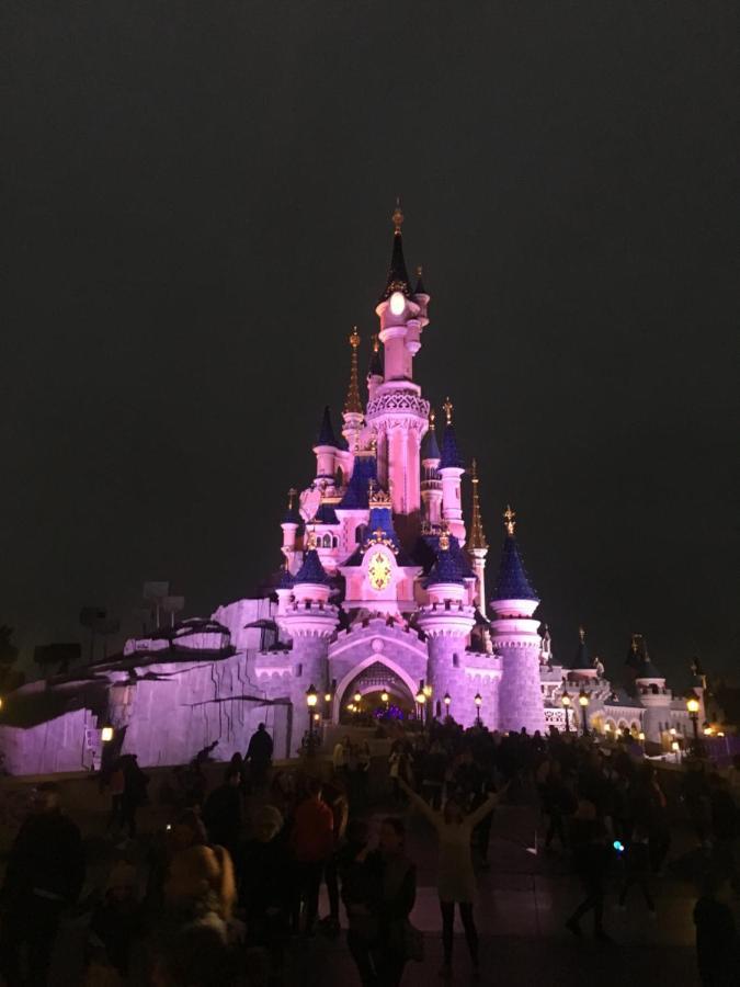 F&B'S Garden 10 Min Disneyland Paris Montry ภายนอก รูปภาพ